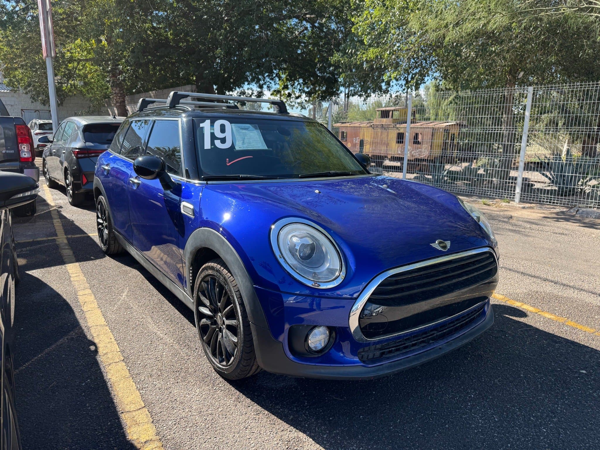 MINI COOPER CLUBMAN CHILI