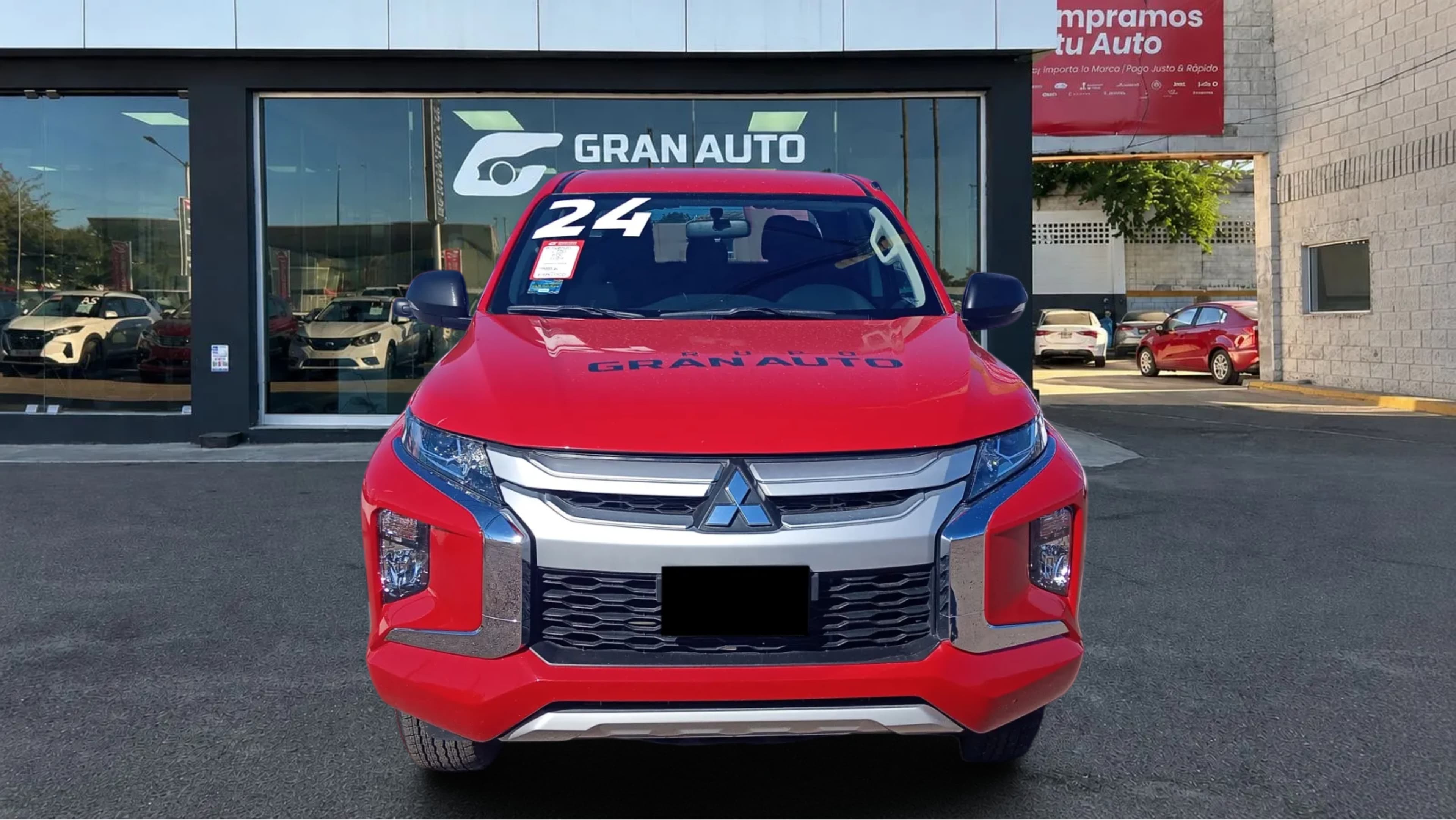 L200 2.4 GLX CABINA DOBLE 4X2 MT