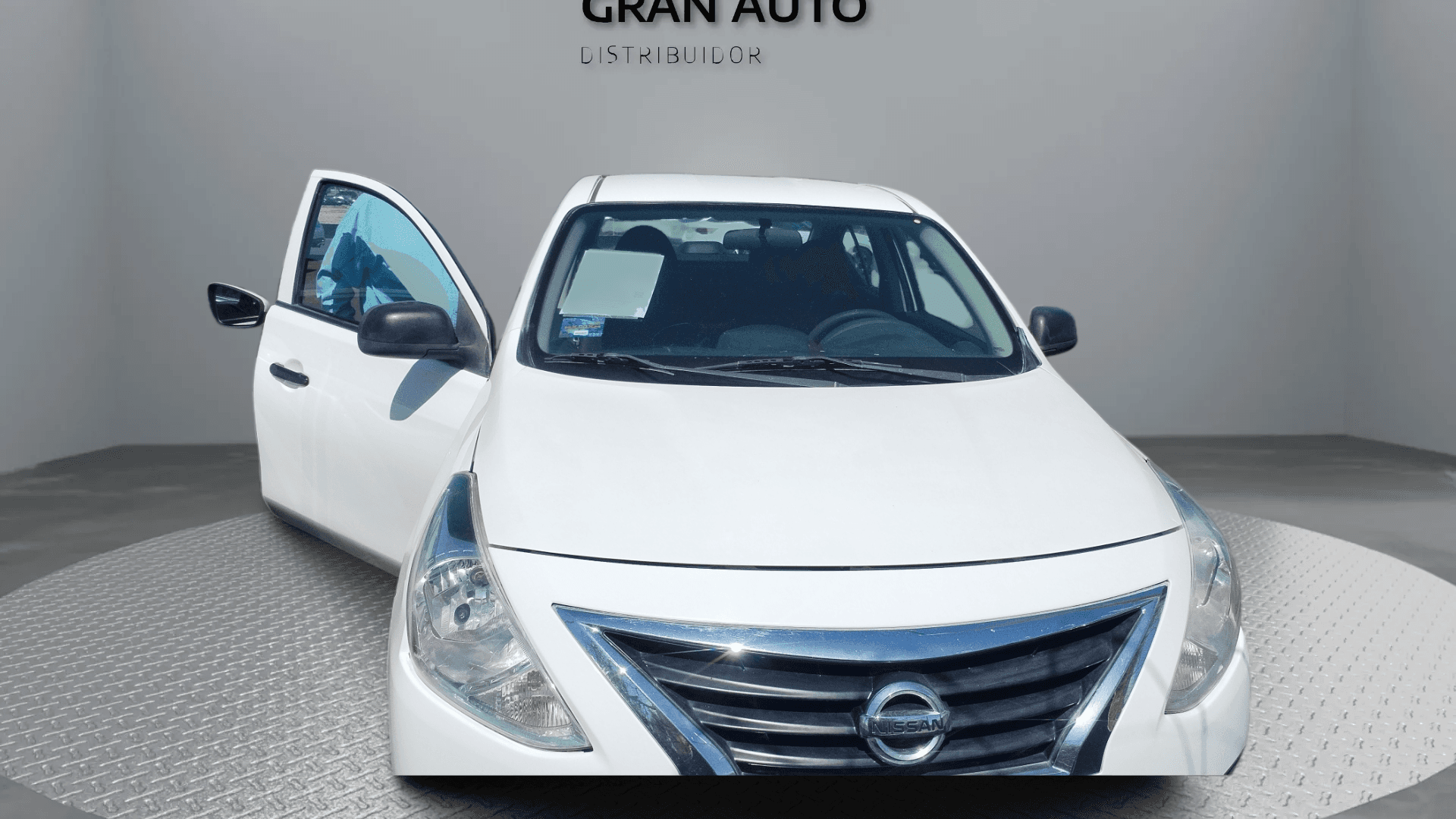 VERSA DRIVE MT