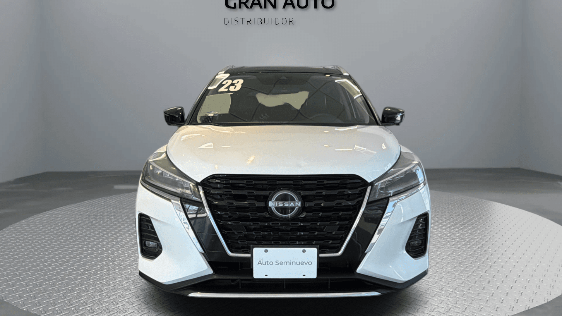 KICKS PLATINUM CVT