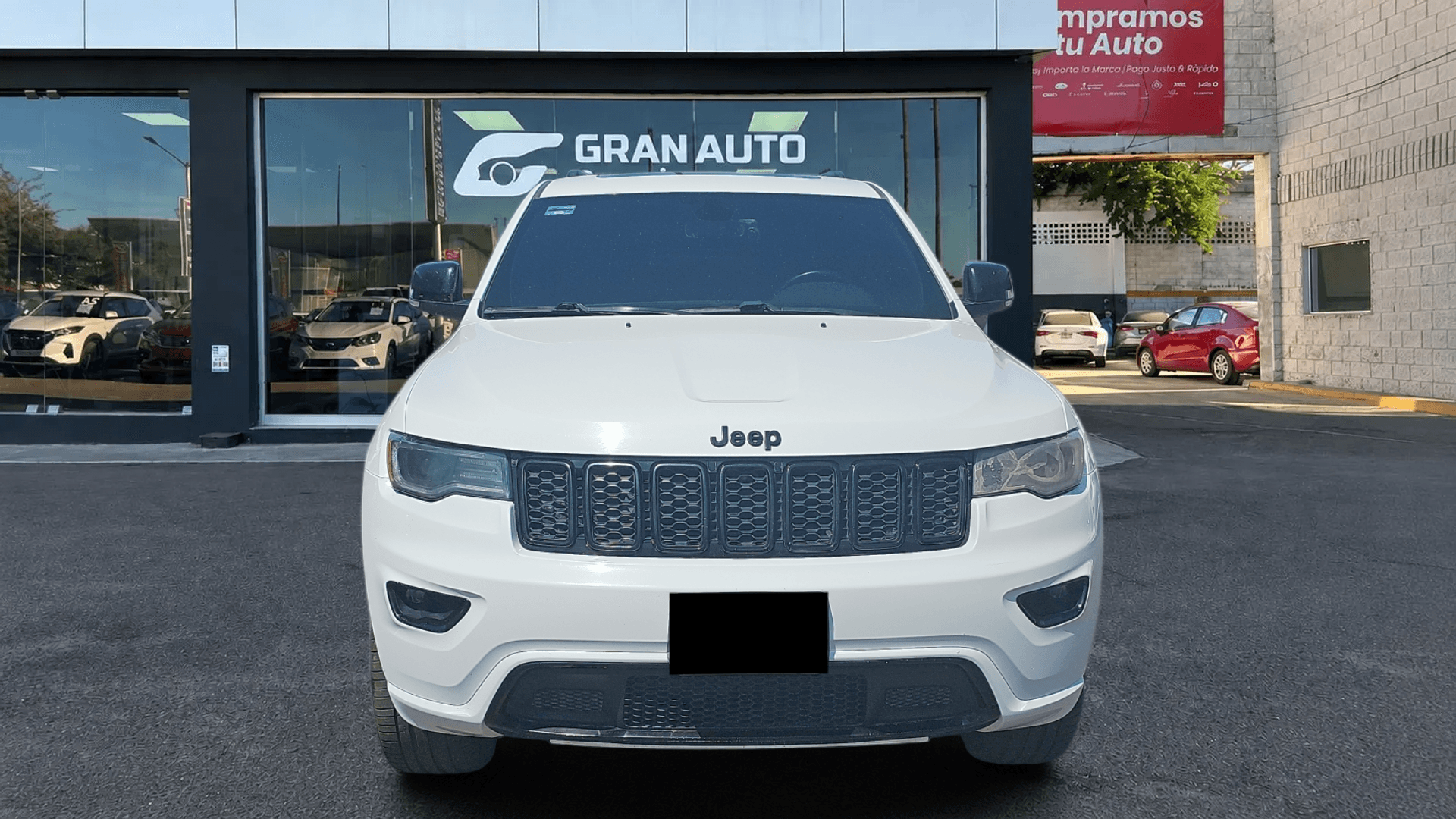 GRAND CHEROKEE LMT LUJO 4X4 V8