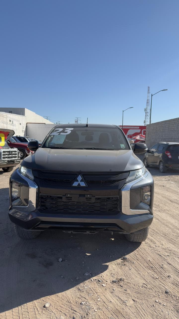L200 4 PTS GLS PICK UP DOB